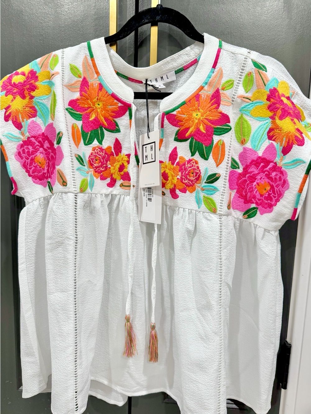 THML White Floral Embroidered Short Sleeve Peasant Blouse - Picture 1 of 16